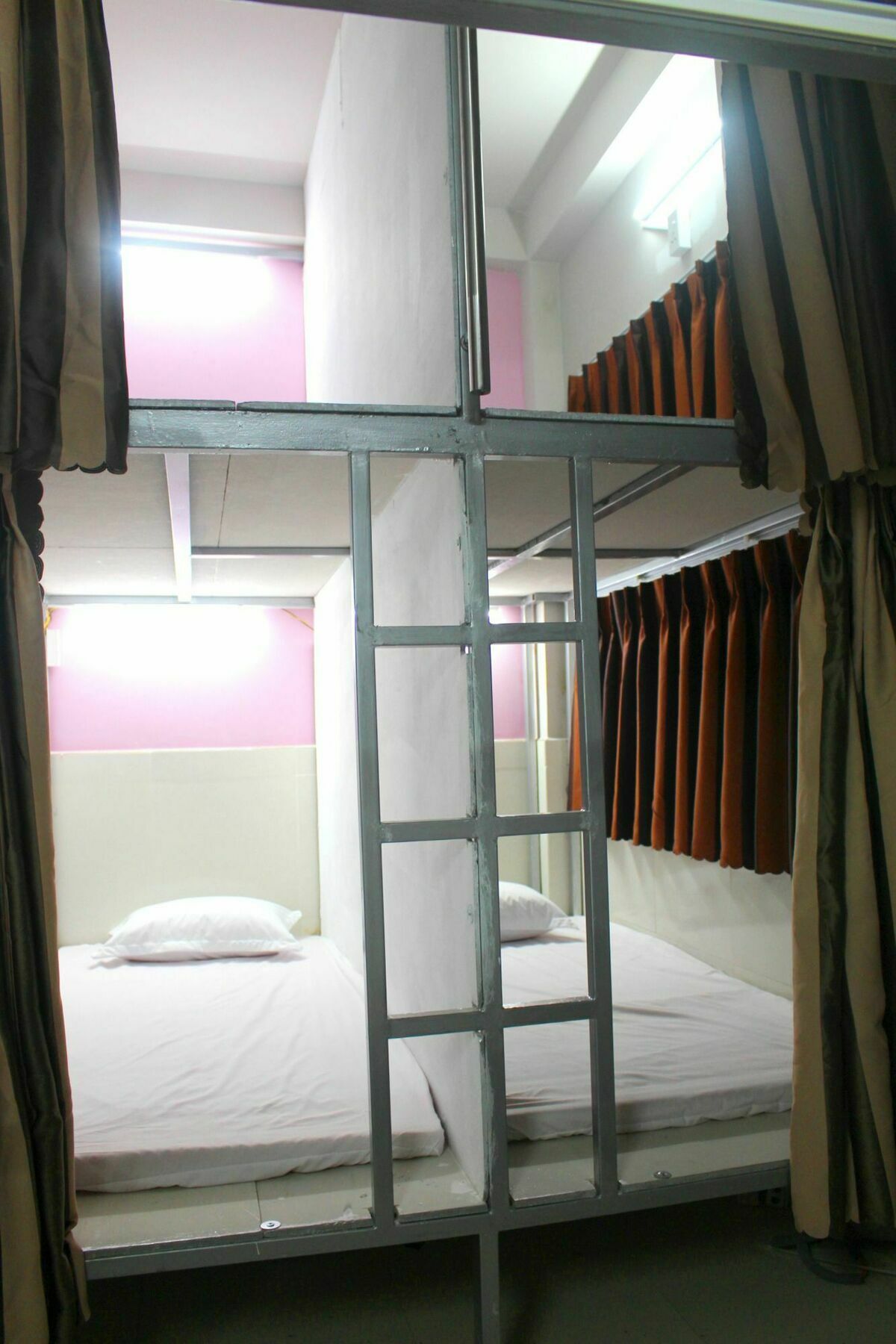 Aloha Saigon (Adults Only) Hostel Ho Chi Minh City Exterior photo